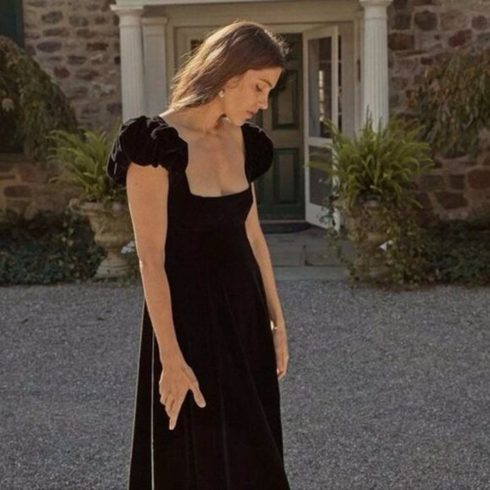 Doen Celestine Velvet Dress